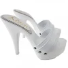 ALL WHITE CLOGS