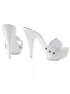 ALL WHITE CLOGS
