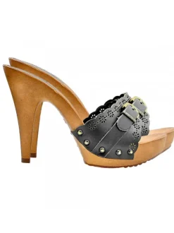 BLACK CLOGS LASERED BAND AND BUCKLE