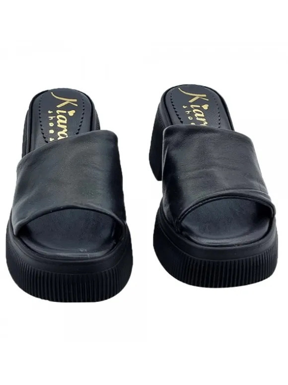 BLACK LEATHER CLOGS WITH COMFORTABLE HEEL