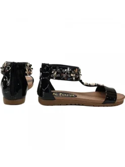 BLACK SANDALS WITH FLOWERS