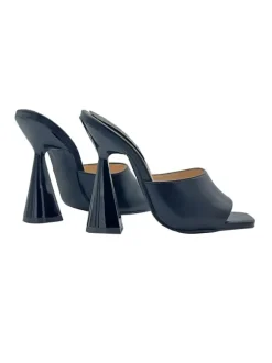 BLACK SANDALS WITH PYRAMID HEEL AND SQUARE TOE