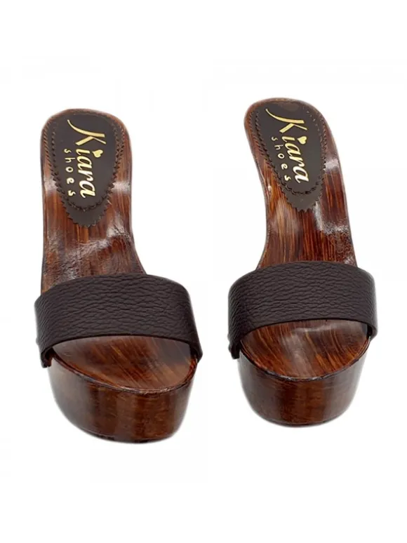 BROWN CLOGS IN LEATHER