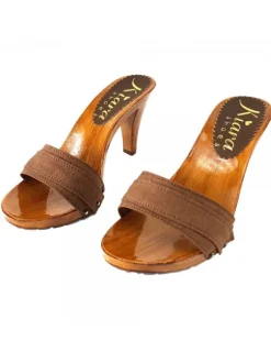 BROWN HEEL CLOGS 9