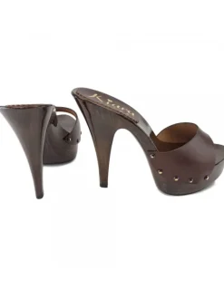 BROWN WOMAN CLOGS  HEEL