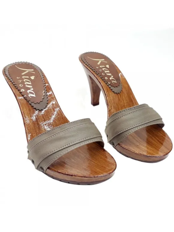 CLOGS IN TAUPE