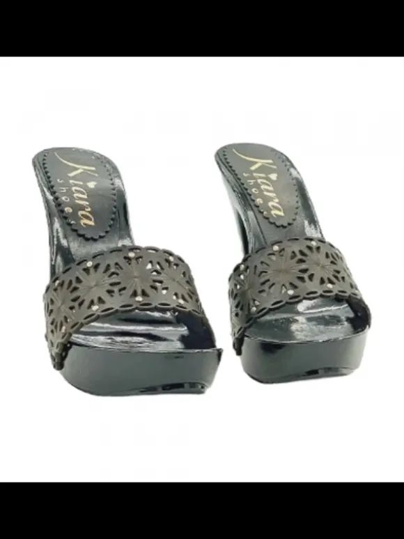 Clogs with 11cm heel and black laser-cut upper