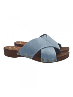 CLOGS WITH CROSSED LEATHER BANDS