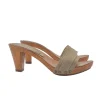 COLOR TAUPE CLOGS WITH COMFORTABLE HEEL