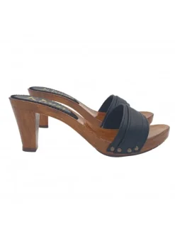 COMFORTABLE BLACK LEATHER CLOGS WITH HEEL 8