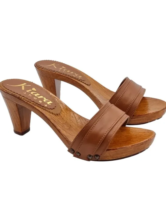 COMFORTABLE BROWN LEATHER CLOGS WITH HEEL 8