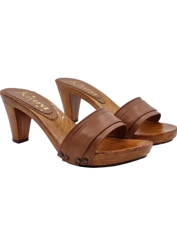 COMFORTABLE BROWN LEATHER CLOGS WITH HEEL 8