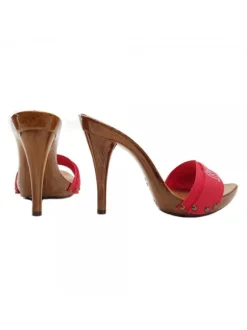 CUSTOMIZED RED CLOGS