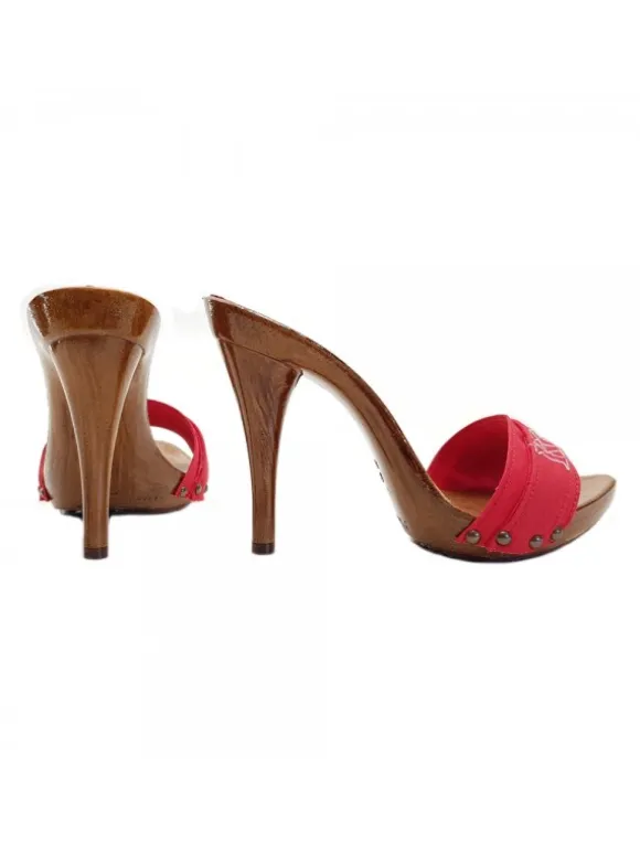 CUSTOMIZED RED CLOGS