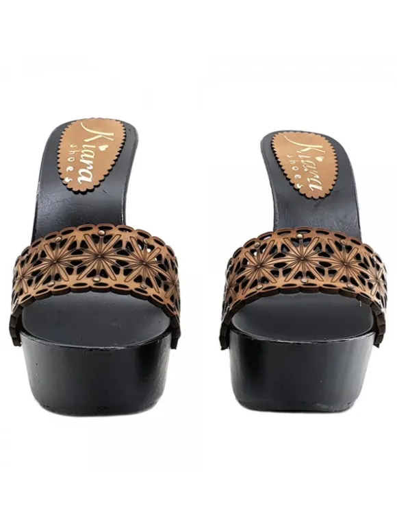 WOMAN LEATHER CLOGS