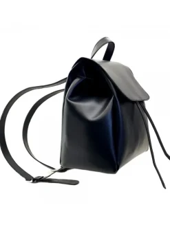 WOMEN'S BLACK LEATHER BACKPACK