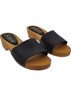 Wooden Clogs with 4.5 cm Heel โ€“ Black Leather Band